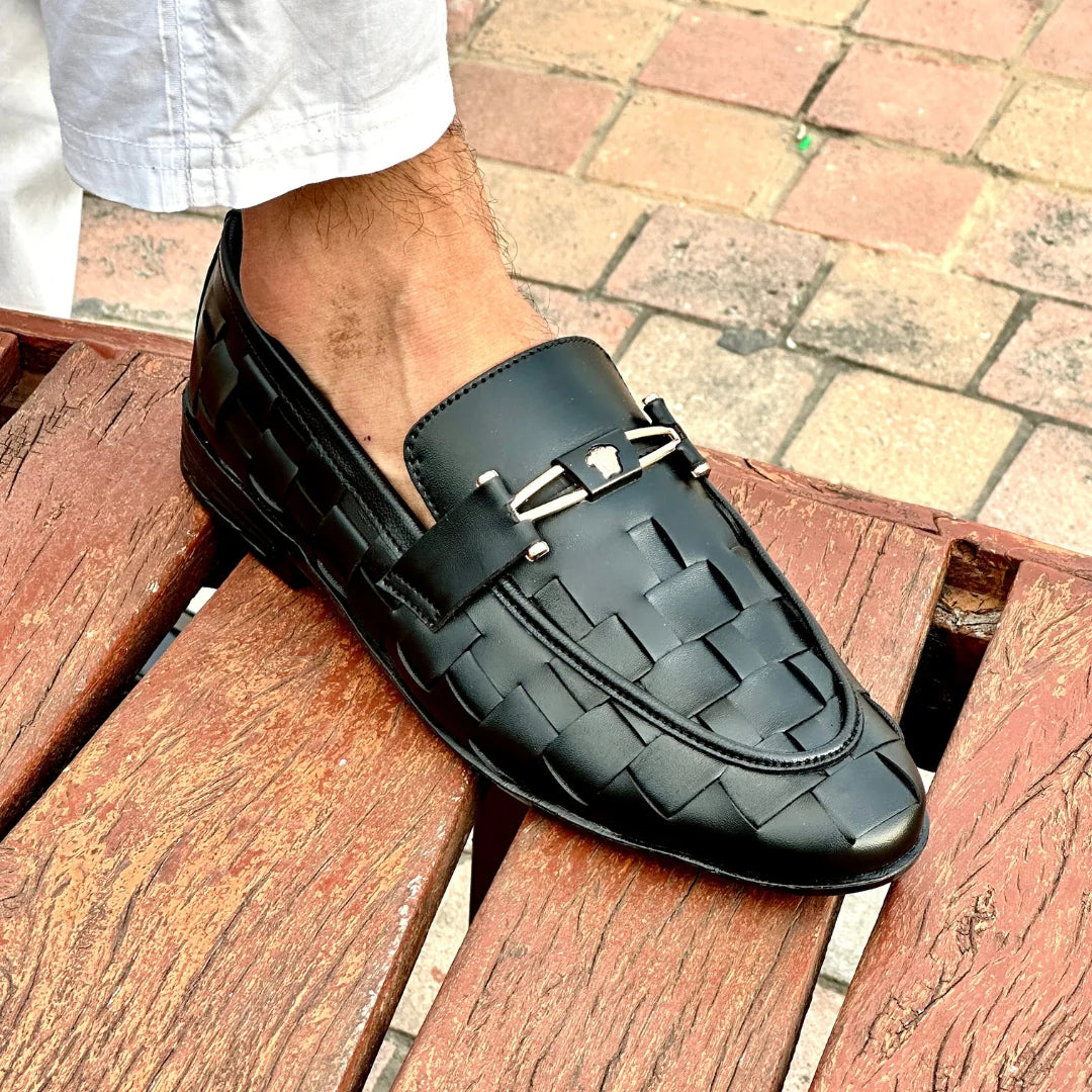 BRAIDED STRAP BLACK LOAFERS